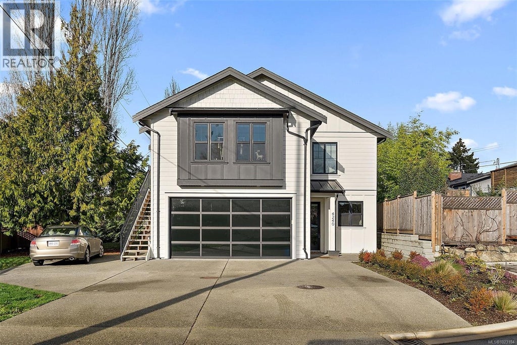 4240 Springridge Crecent, Saanich