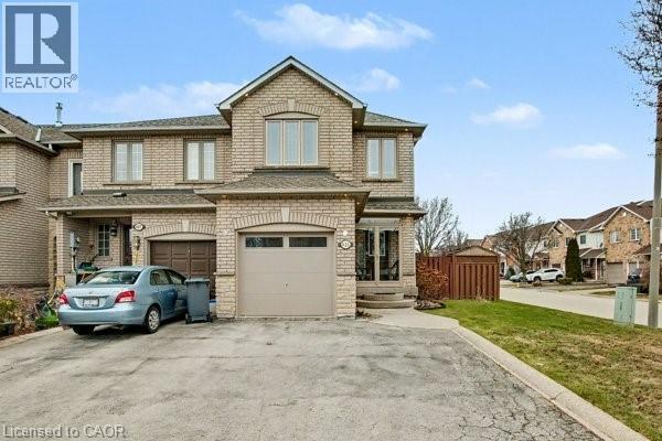 425 Taylor Crescent, Burlington