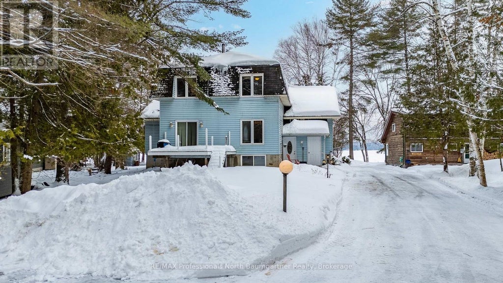 1015 Blackberry Lane, Minden Hills (minden)