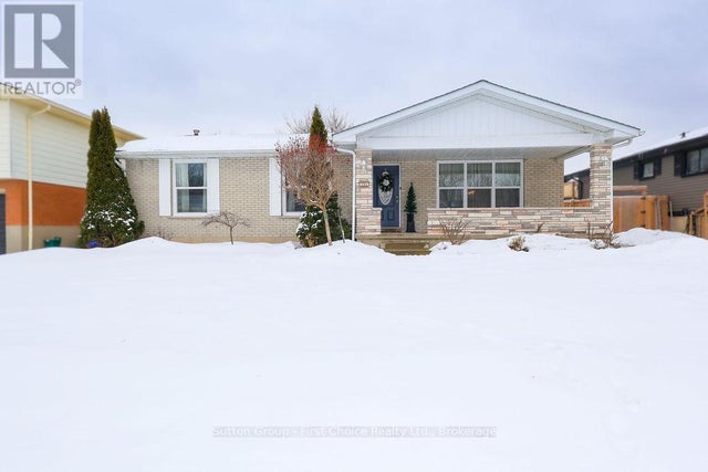 151 Bedford Drive, Stratford