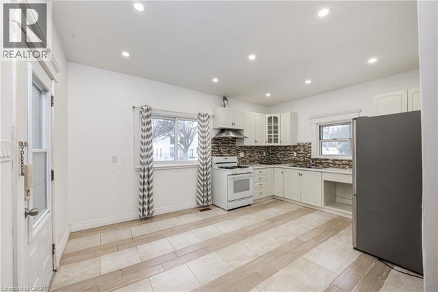 114 George Street, Ingersoll