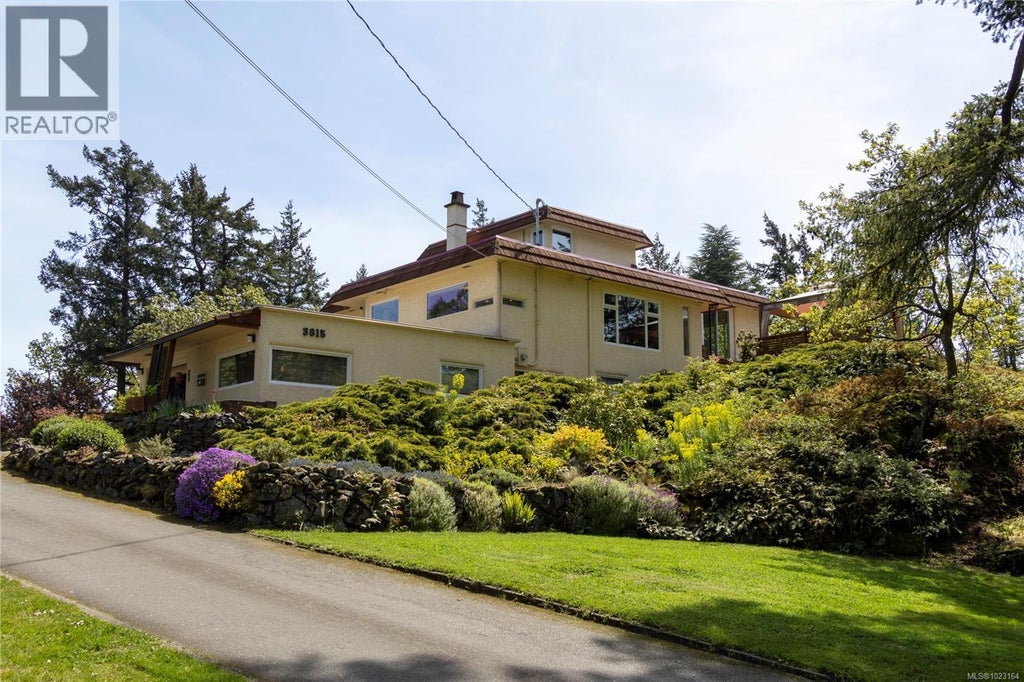 3815 Wilkinson Road, Saanich
