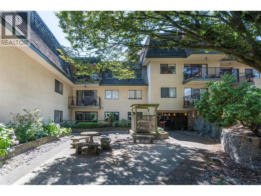 107 466 E Eighth Avenue, New Westminster