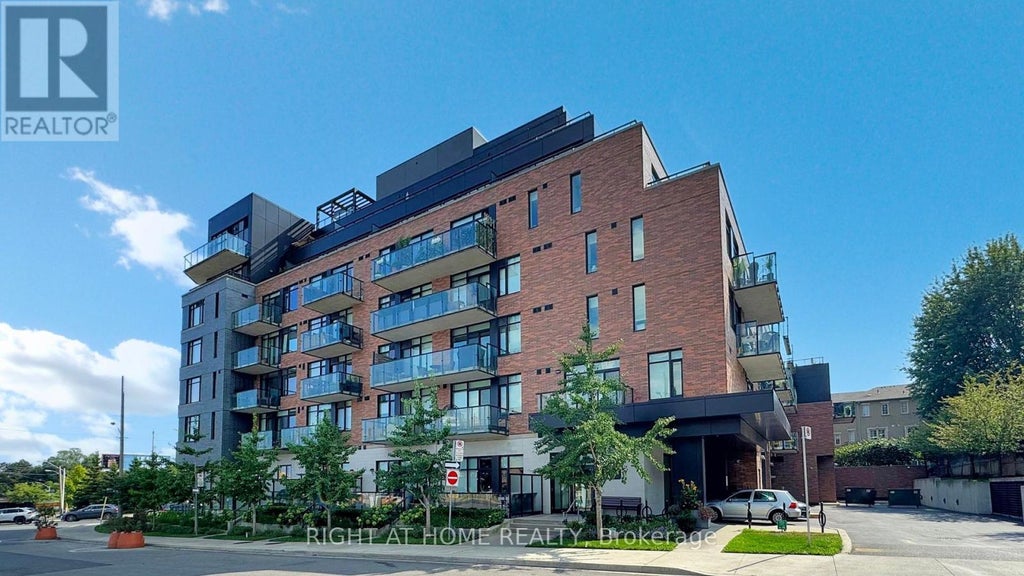 Th-112 - 25 Malcolm Road, Toronto (leaside)