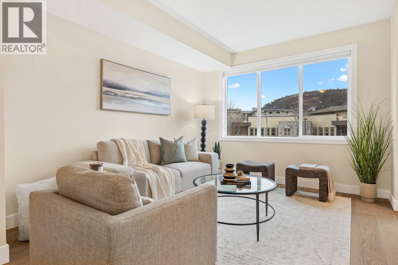 300 Drysdale Boulevard Unit# 3. Kelowna, British Columbia