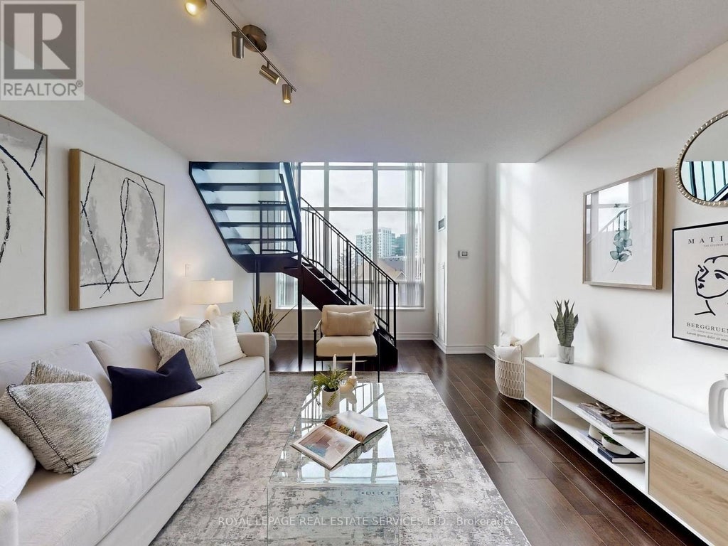 308 - 51 Baffin Court, Richmond Hill (langstaff)