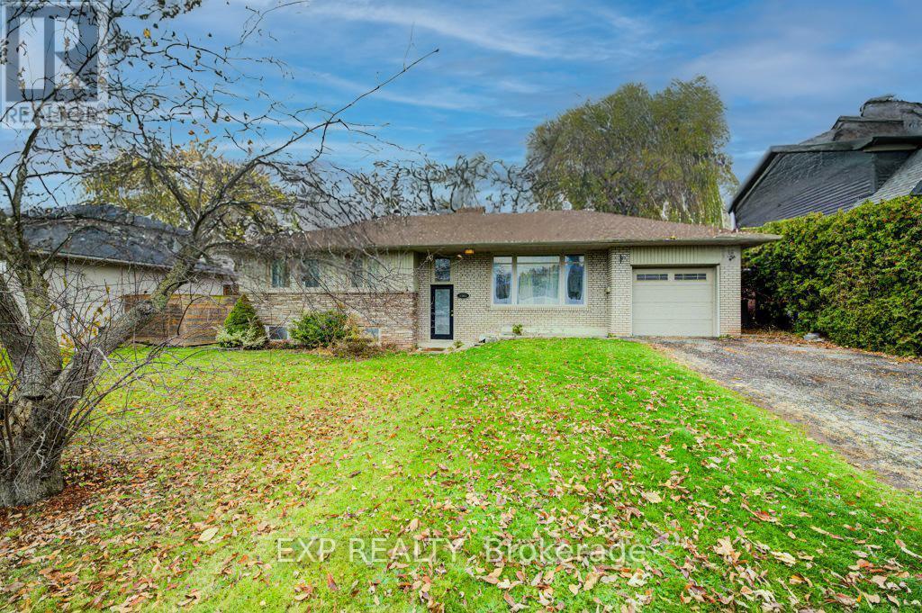 1361 Stanbury Road, Oakville (wo West)