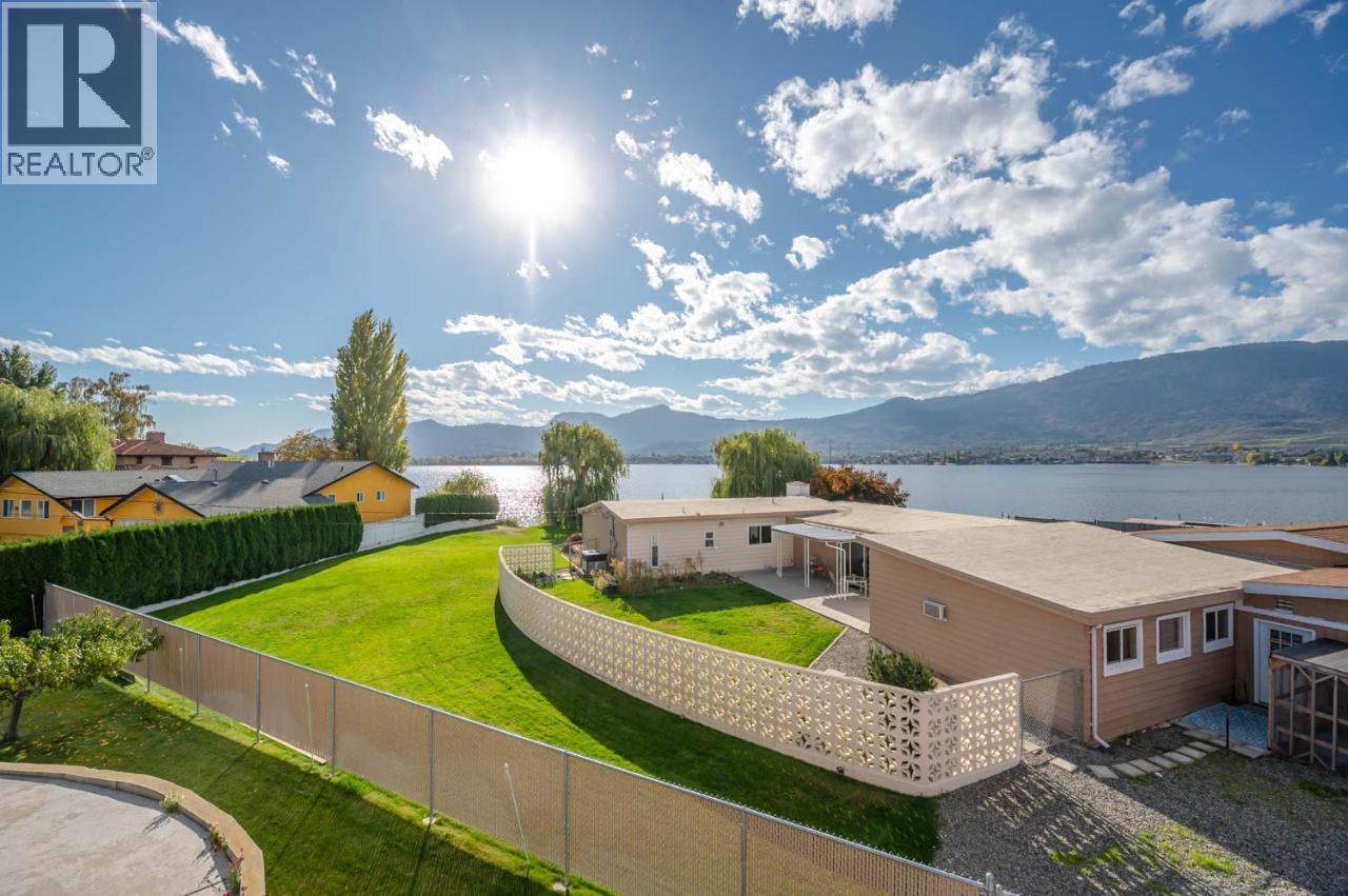 43 Harbour Key Drive. Osoyoos, British Columbia