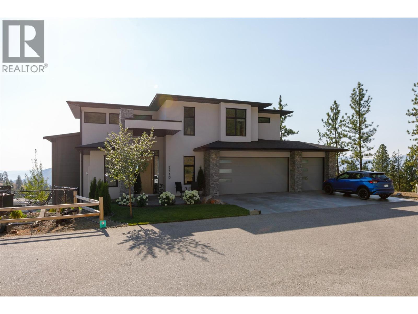 2510 Tallus Heights Lane. West Kelowna, British Columbia