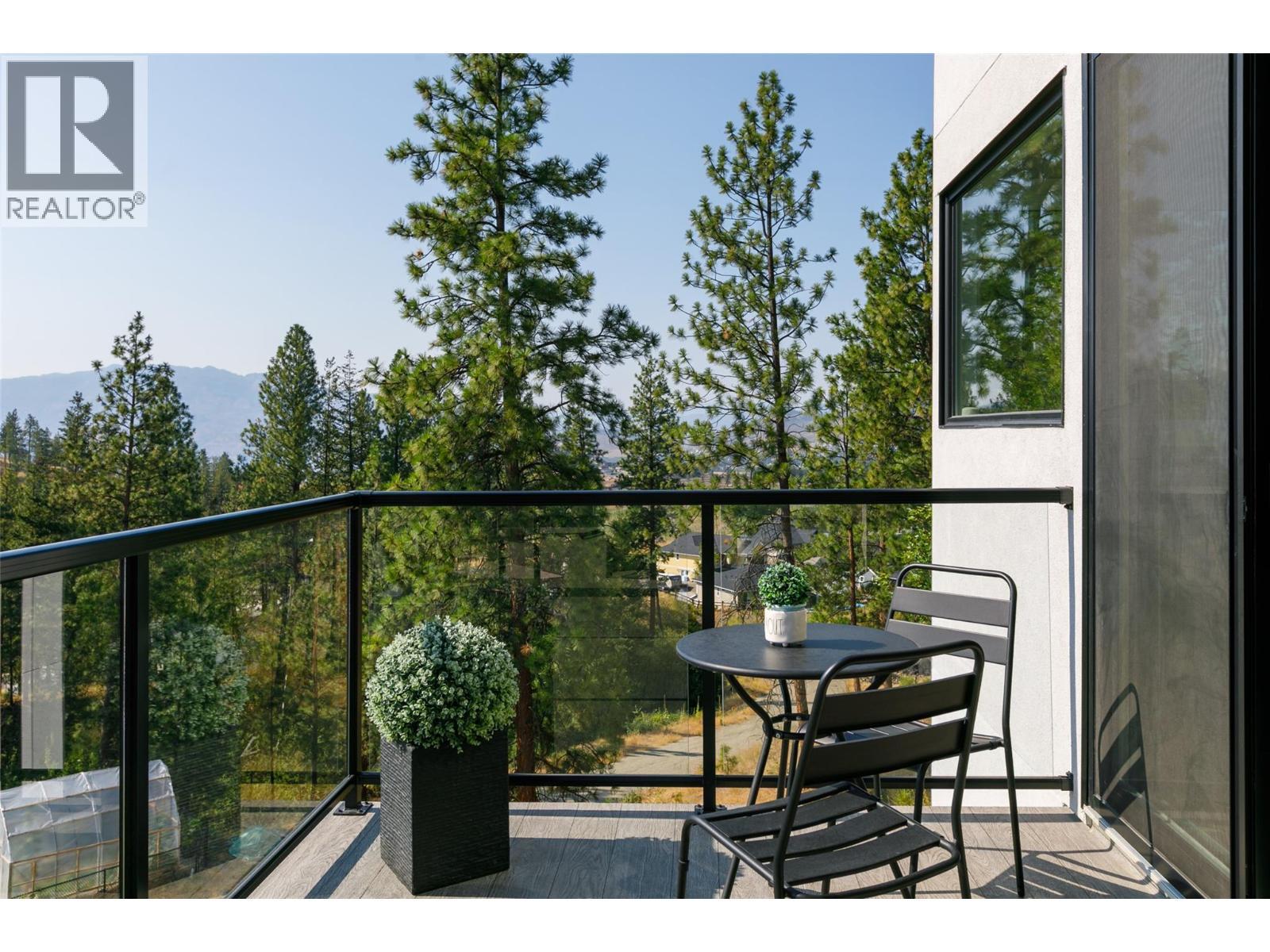 2510 Tallus Heights Lane. West Kelowna, British Columbia