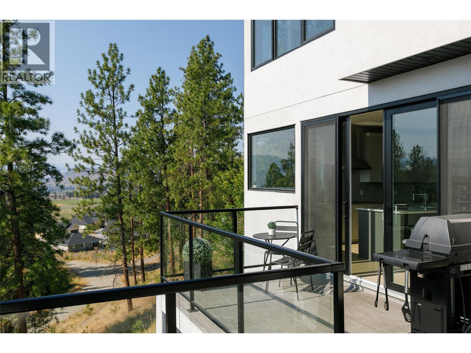 2510 Tallus Heights Lane. West Kelowna, British Columbia