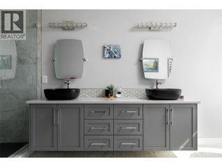 2510 Tallus Heights Lane. West Kelowna, British Columbia