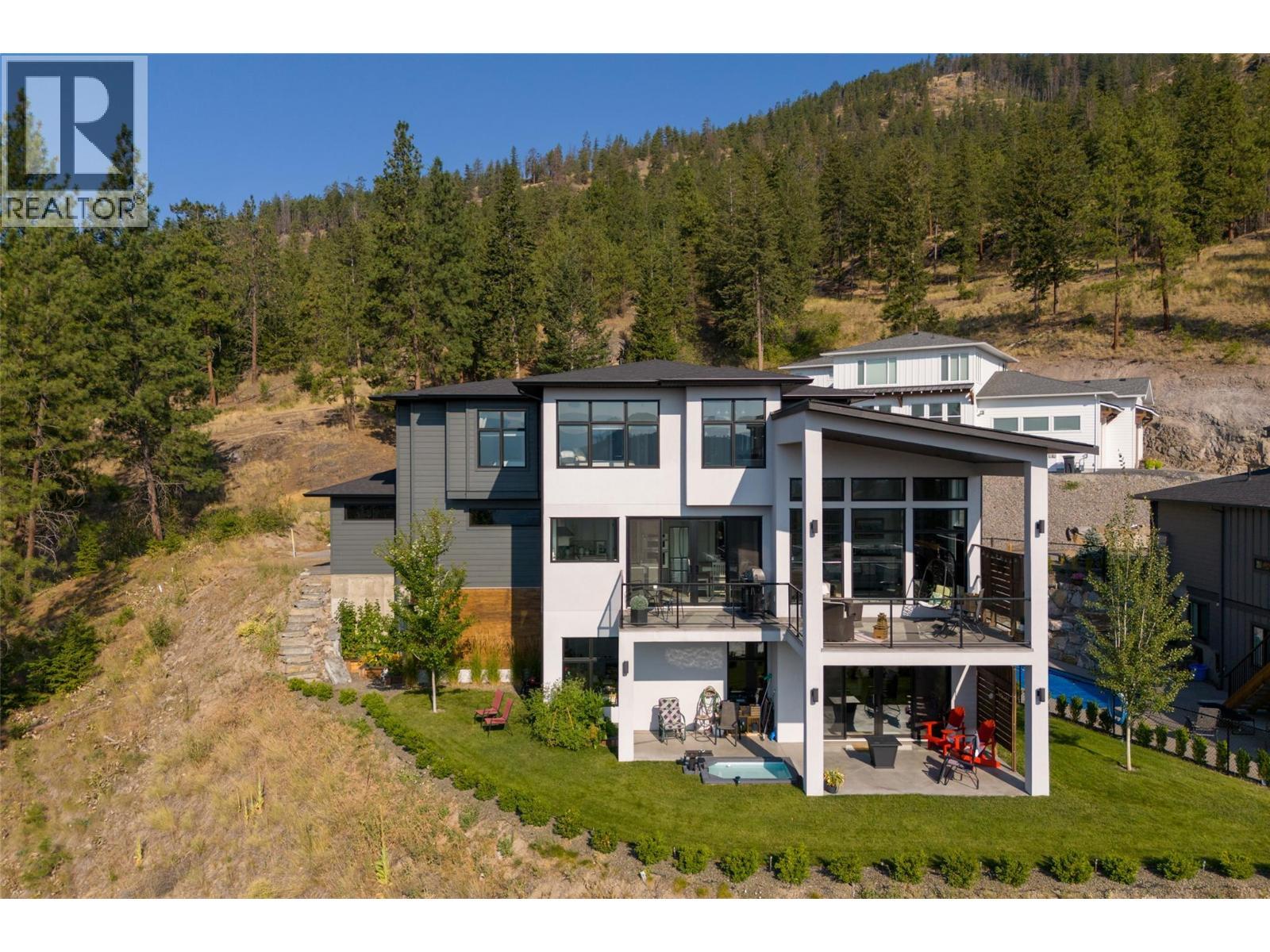 2510 Tallus Heights Lane. West Kelowna, British Columbia