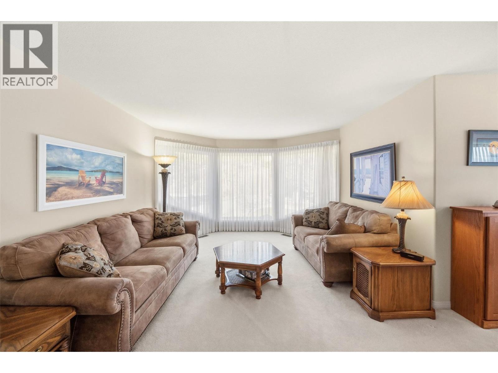 5291 Bradbury Street. Peachland, British Columbia