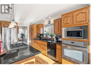 5291 Bradbury Street. Peachland, British Columbia