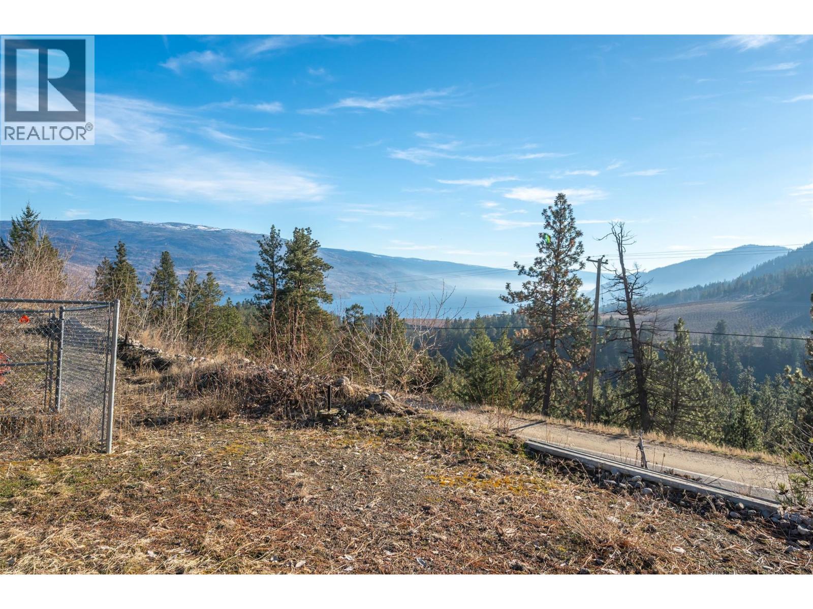 5291 Bradbury Street. Peachland, British Columbia
