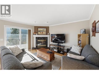 5291 Bradbury Street. Peachland, British Columbia