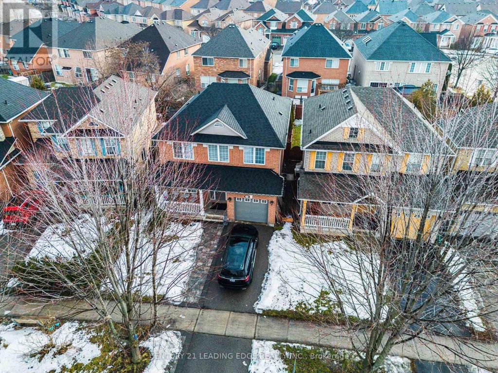 37 Landsdown Crescent, Markham (wismer)