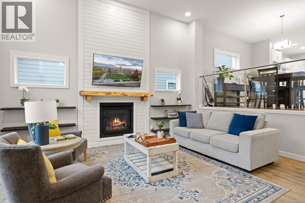 200 Caspian Drive, Colwood