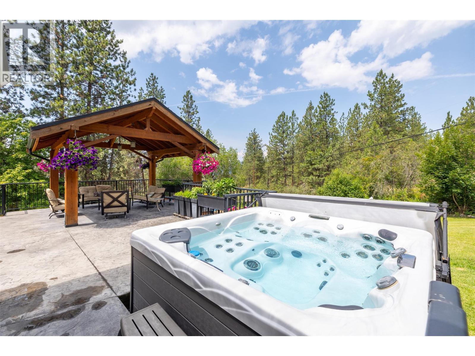 6051 Postill Lake Road. Kelowna, British Columbia