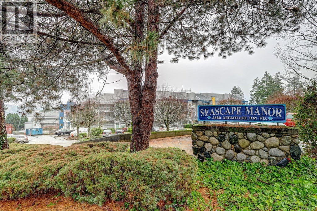 606 2562 Departure Bay Road, Nanaimo