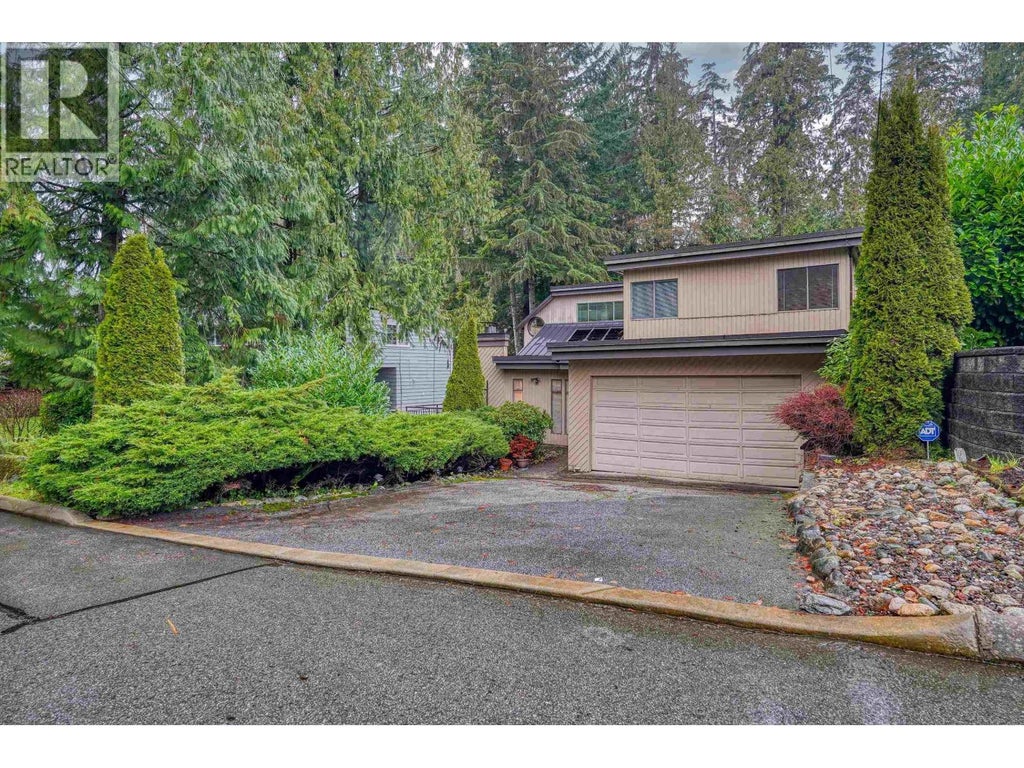 976 Prospect Avenue, North Vancouver