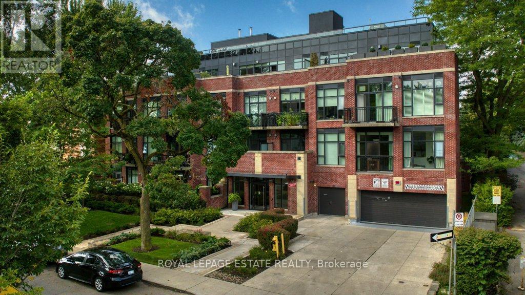 408 - 66 Kippendavie Avenue, Toronto (the Beaches)
