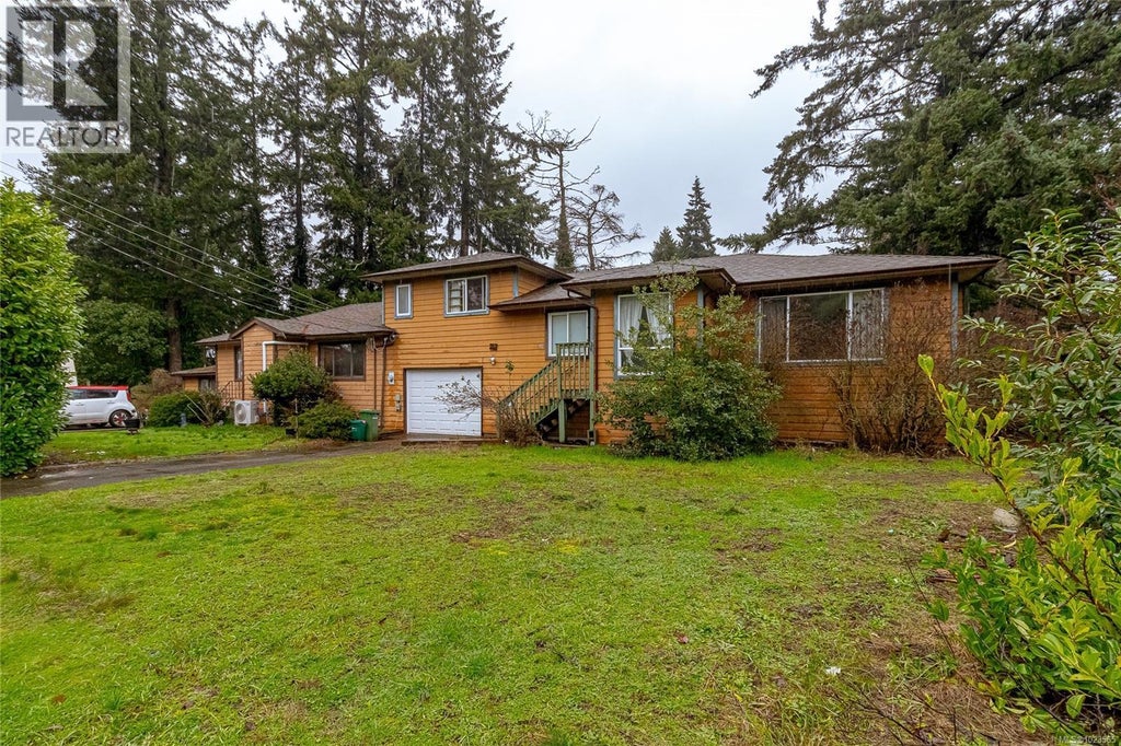 A 706 Donovan Avenue, Colwood