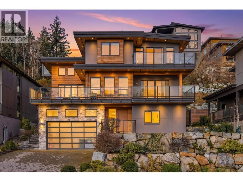 2237 Windsail Place, Squamish