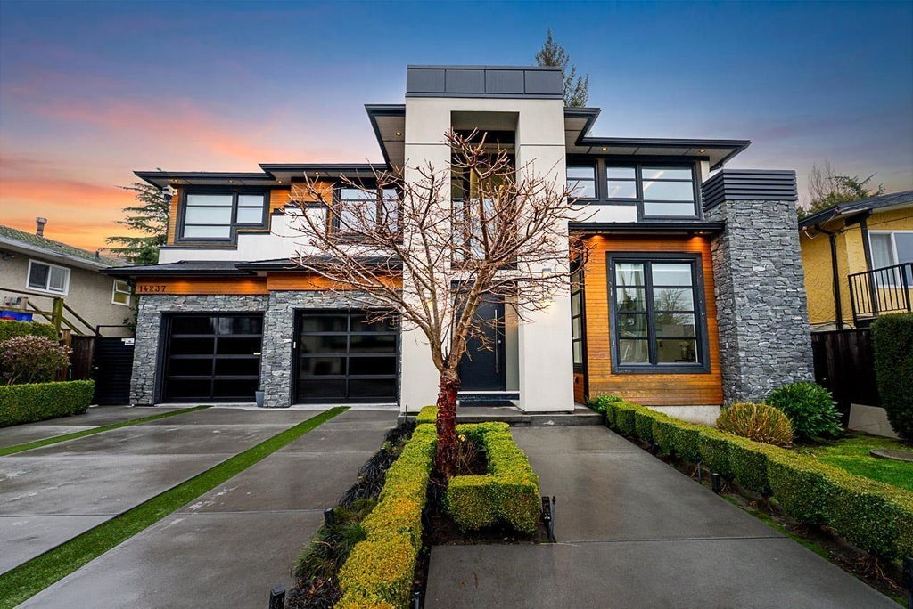 14237 Vine Avenue, Surrey