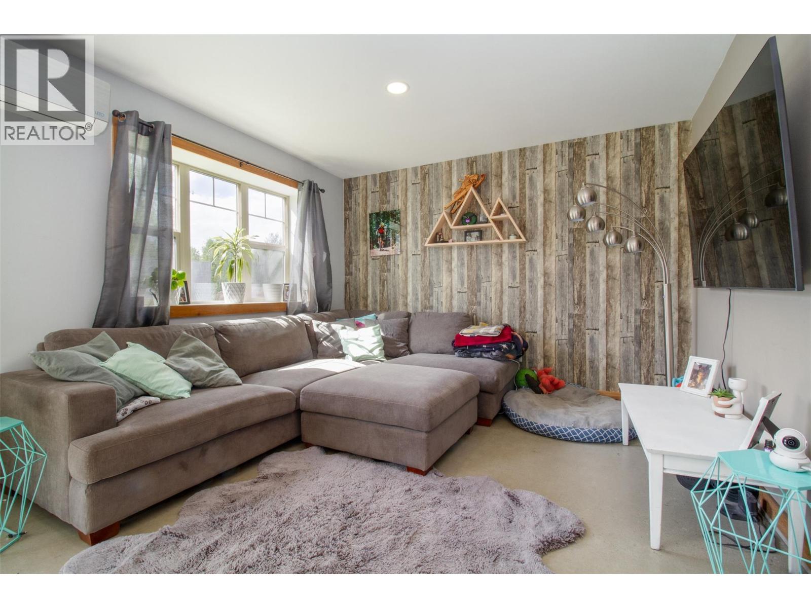 1905 Hay Road. Revelstoke, British Columbia