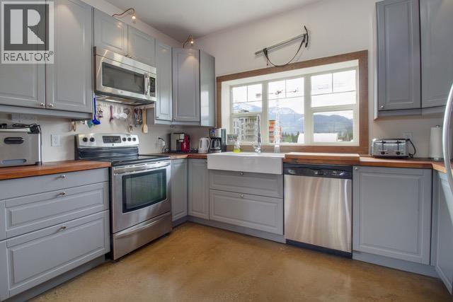 1905 Hay Road. Revelstoke, British Columbia