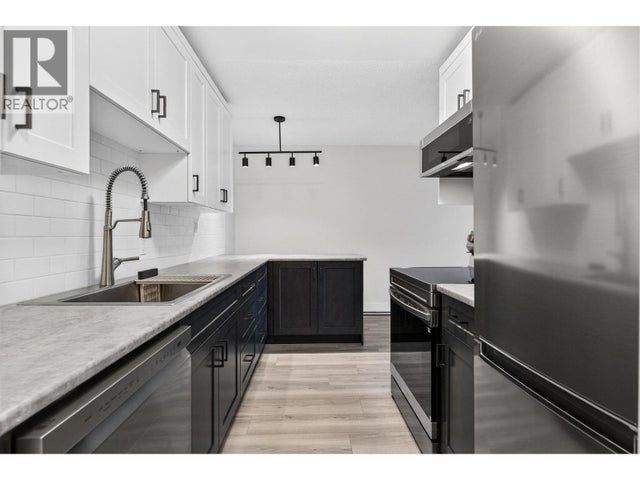 715 Leathead Road Unit# 247, Kelowna