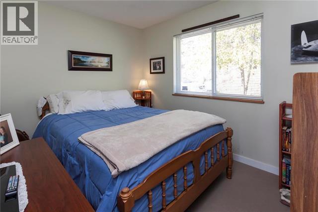 1813 Cardinal Creek Road. Kelowna, British Columbia