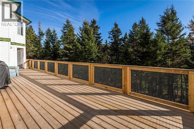 1813 Cardinal Creek Road. Kelowna, British Columbia