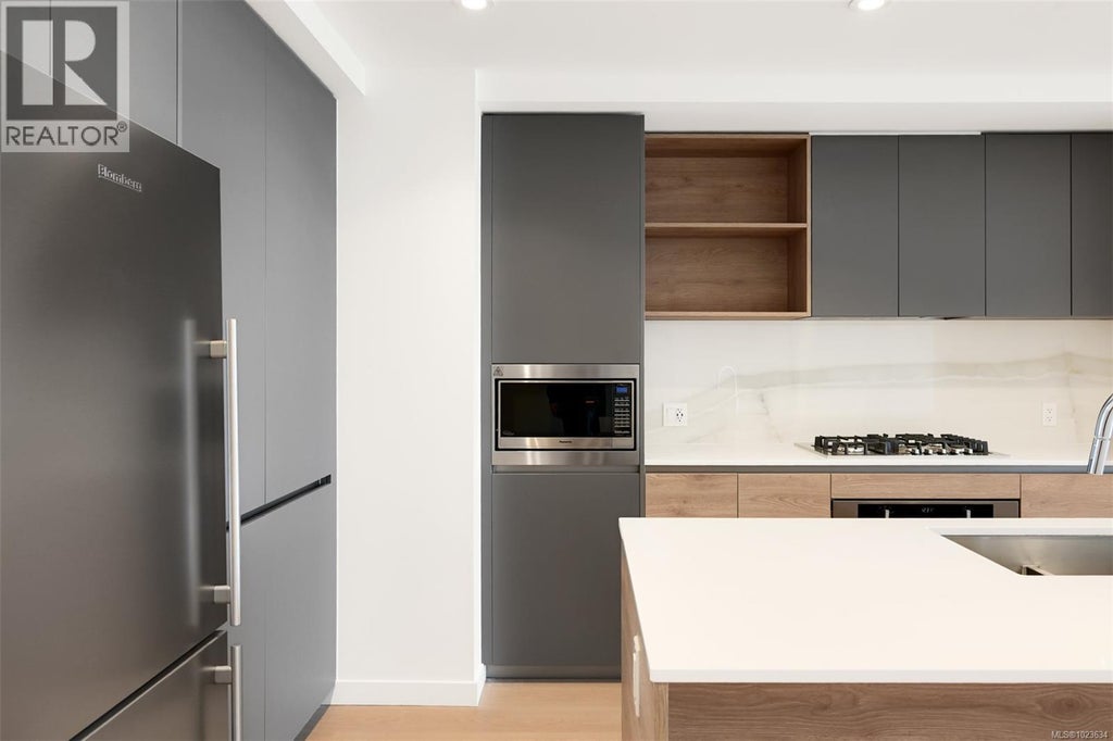 207 363 Tyee Road, Victoria