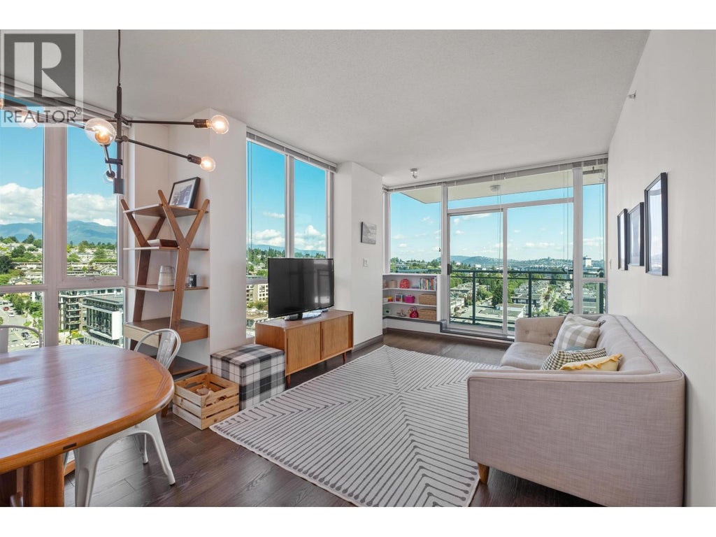 2001 188 E Esplanade, North Vancouver