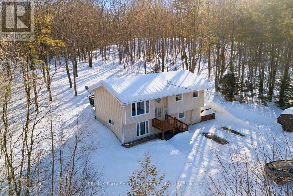 435 Rankin Lake Road, Seguin