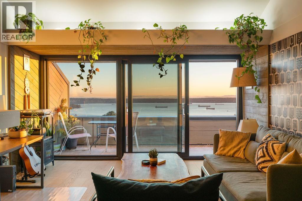 73 2212 Folkestone Way, West Vancouver