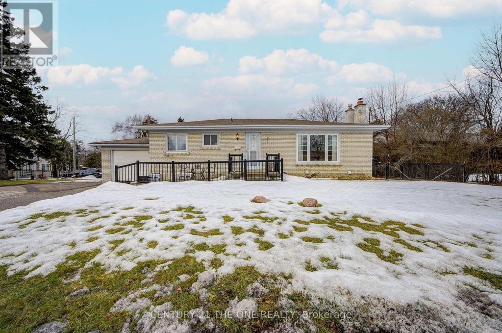 256 Church Street, Markham (markham Village)