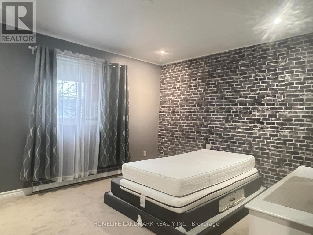 43 Courville Coach Way, Toronto (pleasant View)