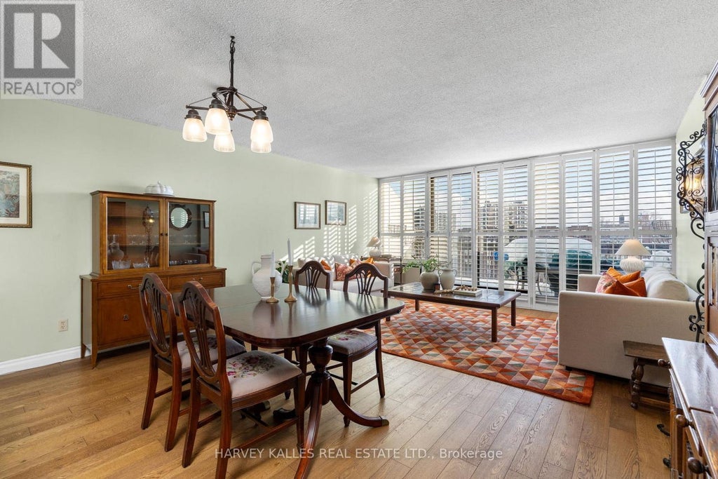 504 - 10 Fashion Roseway, Toronto (willowdale East)