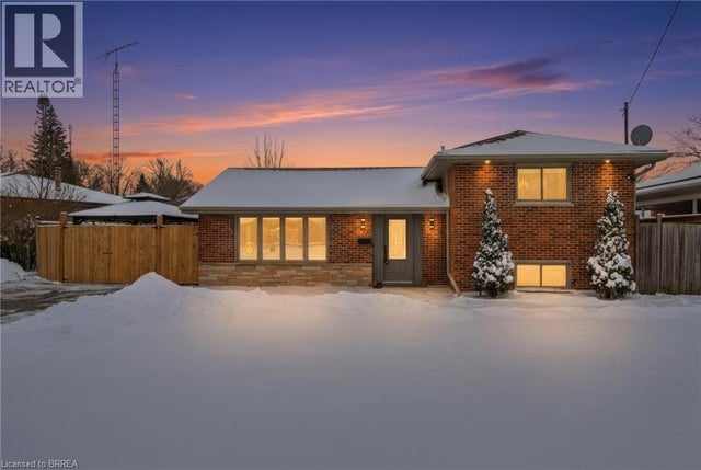 35 Hickery Place, Brantford