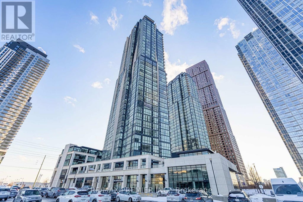 2001 - 2900 Highway 7, Vaughan (concord)