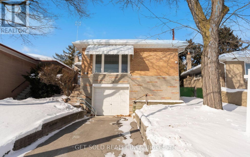 18 Hinton Road, Toronto (rexdale-Kipling)