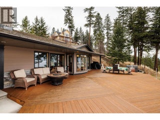 5715 Lakeshore Road. Kelowna, British Columbia