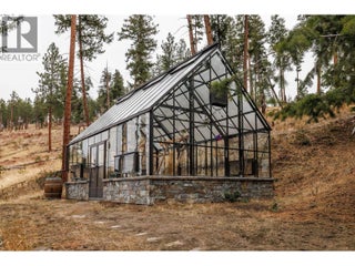 5715 Lakeshore Road. Kelowna, British Columbia