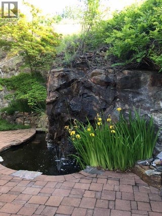 5715 Lakeshore Road. Kelowna, British Columbia