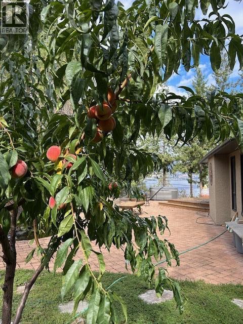 5715 Lakeshore Road. Kelowna, British Columbia