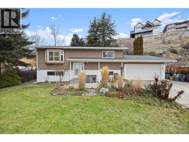 5882 Victoria Street, Peachland